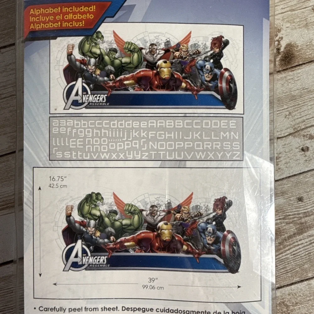 RoomMates Avengers Gallery Art Peel‎ and Stick Wall Mural RMK2240GM 108 Pieces